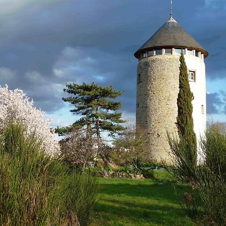 Bed and Breakfast La Tour Du Moulin Geant Rochefort-sur-Loire Экстерьер фото